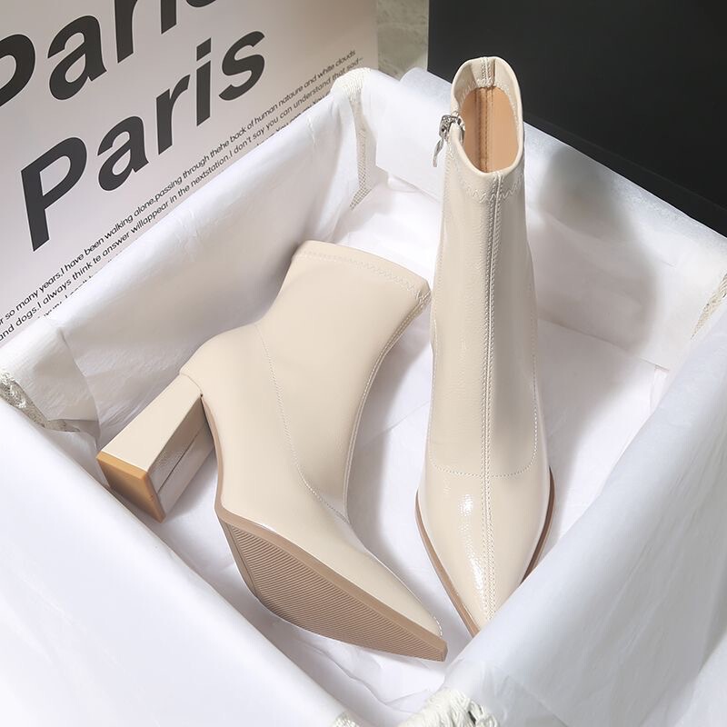 New Autumn and Winter Comfortable Chunky Heel Ankle Boots for Women, Stylish and Comfortable High Heels, Korean Style Autumn and Winter Short Boots, Versatile and Slimming New Autumn and Winter Comfortable Chunky Heel Ankle Boots for Women, Stylish and Comfortable High Heels, Korean Style Autumn and Winter Short Boots, Versatile and Slimming