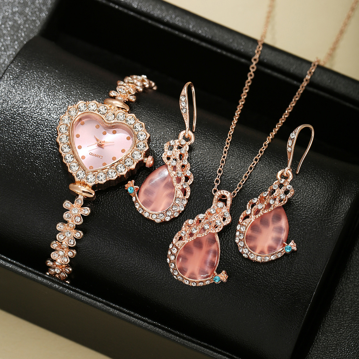 3¼þÌ×ȸÊ×ÊÎÌ×װ£¨·Ûɫ£© (5).JPG