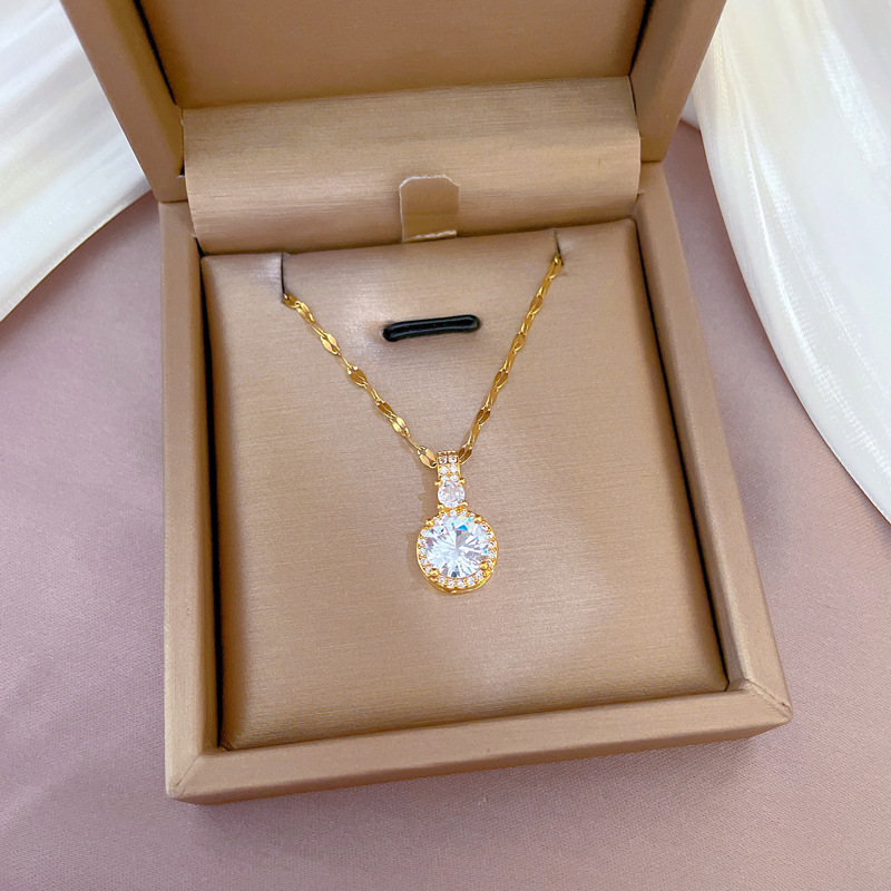 Zirkon-anhängerhalskette Aus Titanstahl Mit Mikrofassung-diamanten_voghion.com