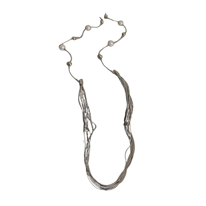 Luz de lujo largo multicapa apilados collar de perlas Otoño e Invierno versátil suéter clavícula cadena nicho de alta calidad accesorios al por mayor