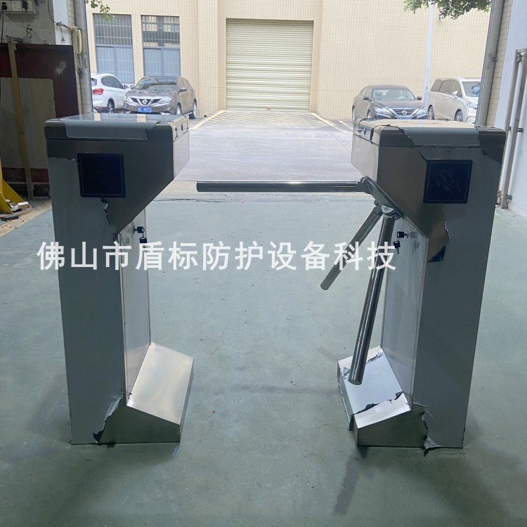 景区机械式进出口器单向门门禁超市出入口手推旋转滚闸三杆单向门