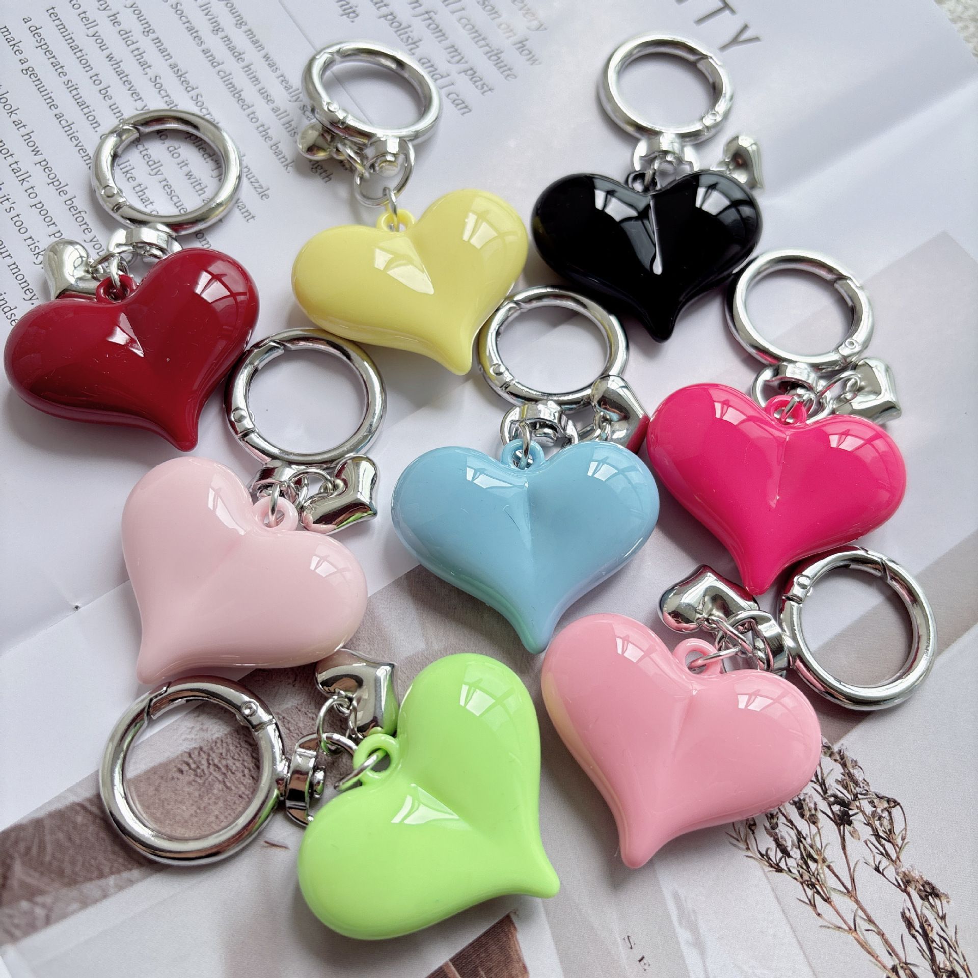 Cross-Border Korean Creative Love Keychain Decorative Pendant Trendy Bag Car Key Mobile Phone Pendant Pendant Wholesale