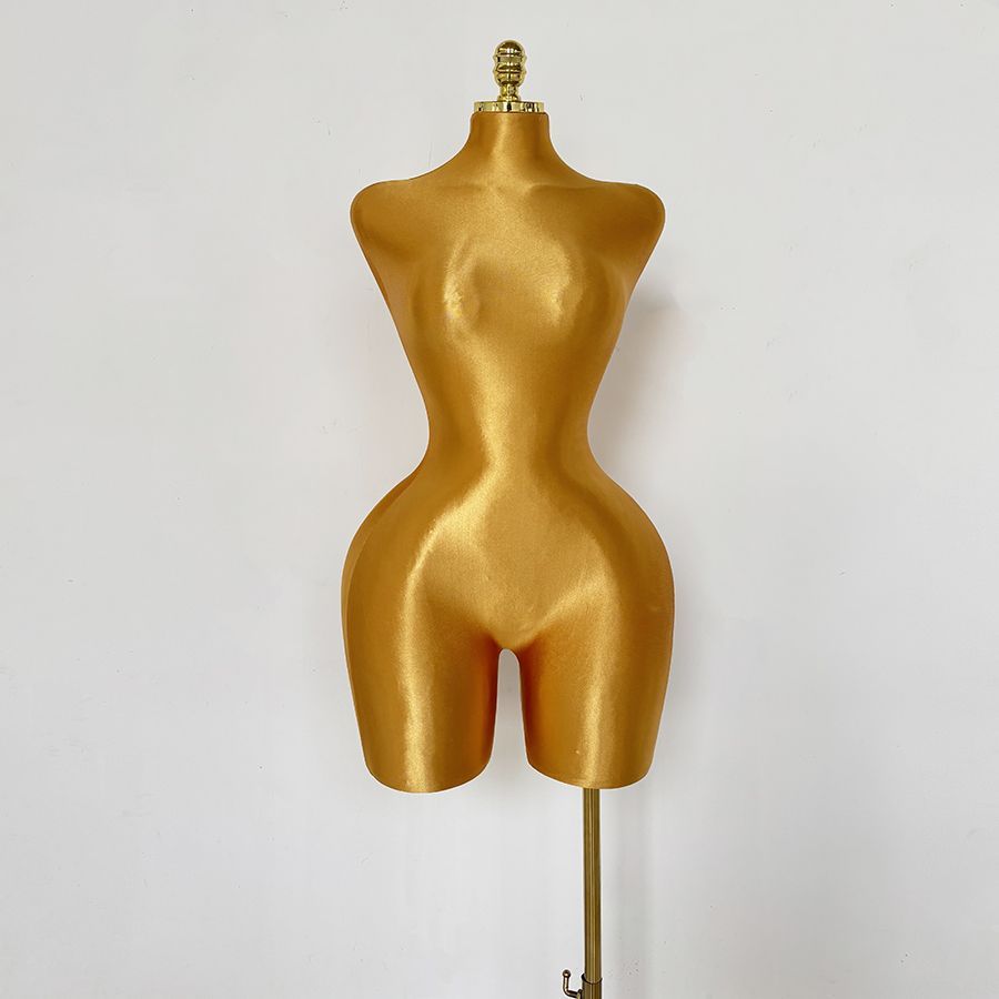 Oro europeo y americano Kardashian maniquí de pecho grande modelo de busto estante de exhibición gran trasero gorda modelo de ropa accesorios mujeres