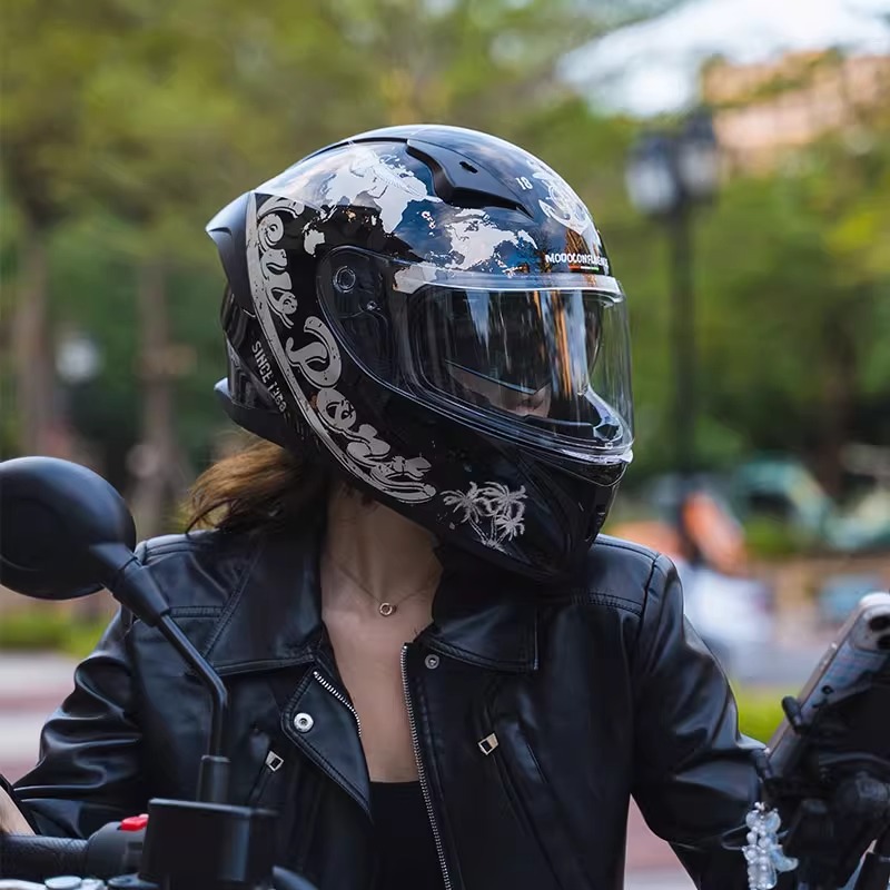 Casco de motocicleta certificado 3C Bluetooth para hombres y mujeres Four Seasons personalidad universal motocicleta de crucero eléctrico casco completo