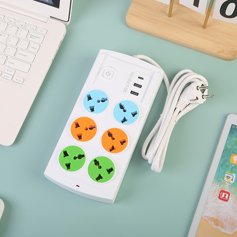 Seis conectores de comercio exterior con agujeros negros con cáscara blanca 2USB + 1Type-C embalaje neutro estándar británico estándar europeo estándar americano