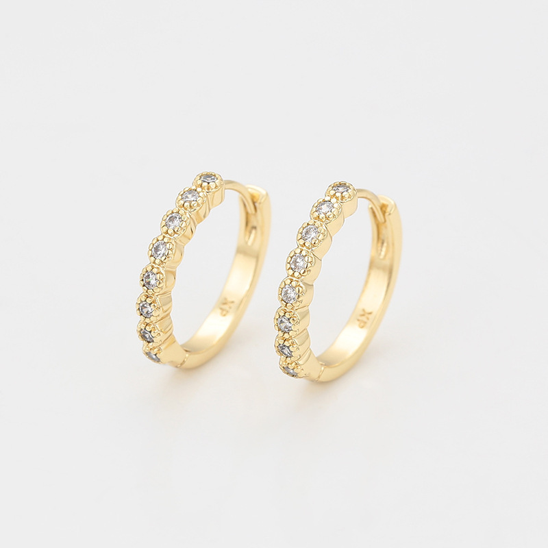 Xuping comercio exterior transfronterizo joyas de moda otoño y invierno auriculares lujosas sensación alta una tarjeta de otoño y invierno 6 pares de 12 pares de pendientes para mujeres