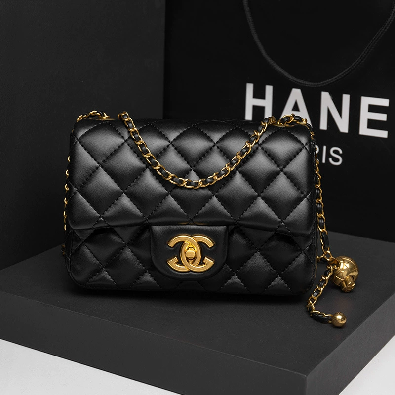 Маленькая сумка через плечо в стиле Chanel, ромбовидная стёжка, цепочка, 20×7×14 см