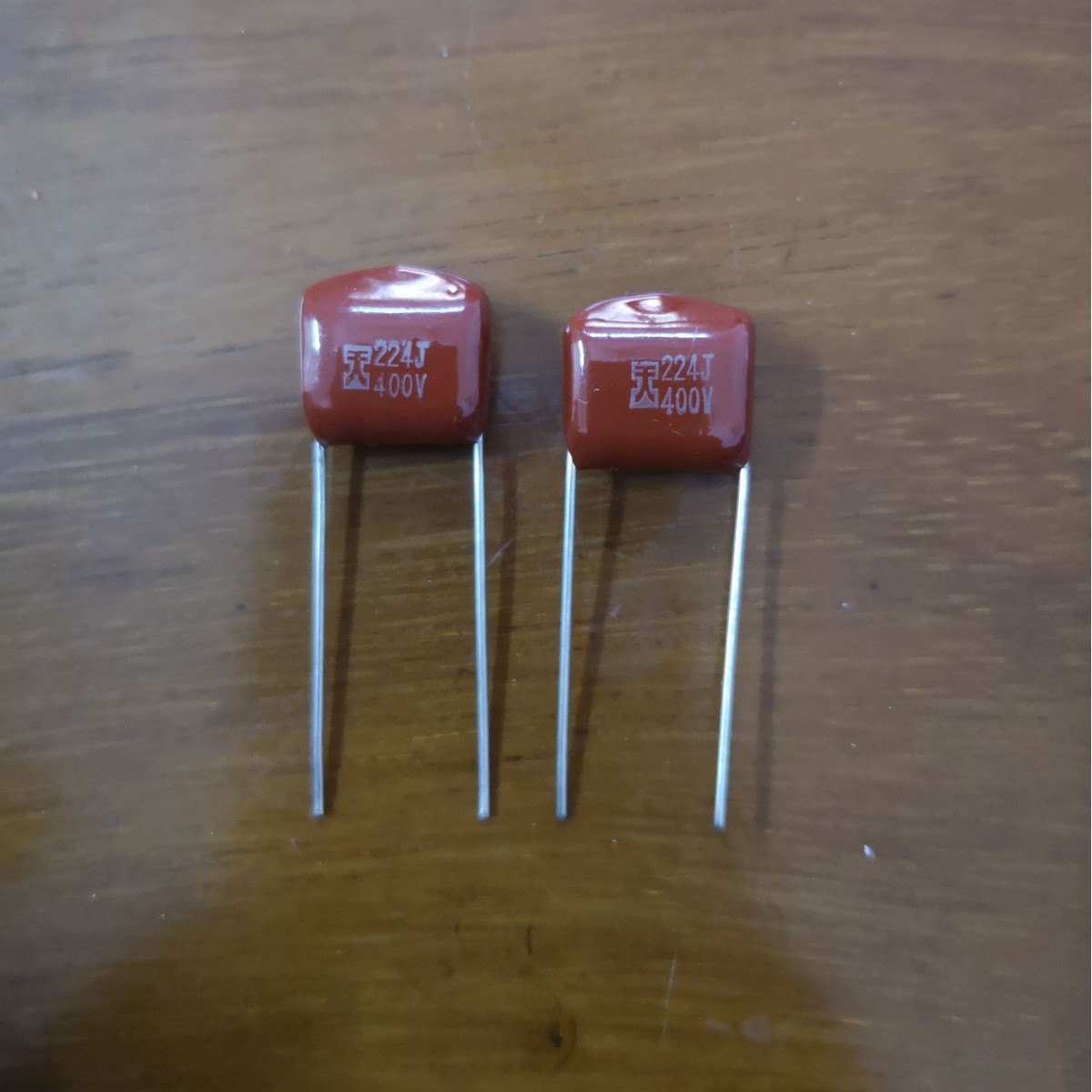 全新CBB电容 224  0.22 400V 薄膜电容 脚距：12mm