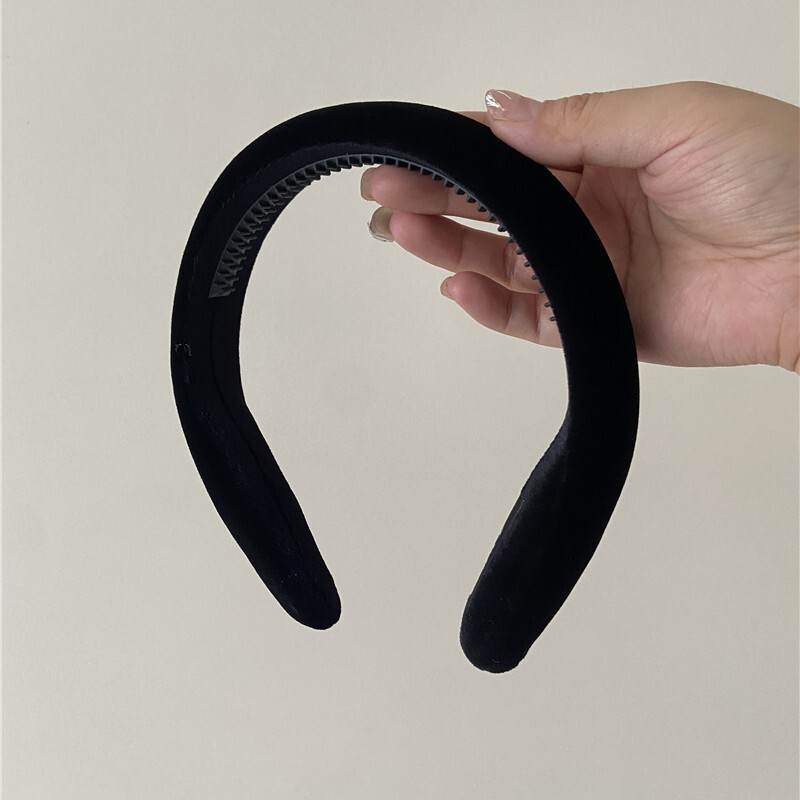 Niche Design for Pear-Shaped Faces, Temporal Area Depression, Prominent Cheekbones, Small Head Covering Face, Velvet Hand-Sewn Headband
