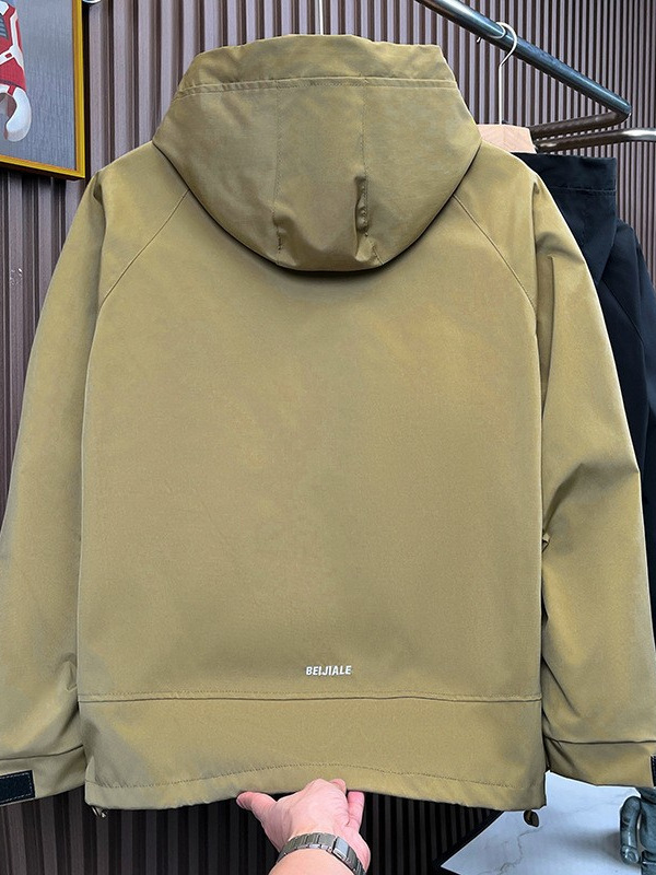 Chaqueta de primavera suelta casual de nuevo estilo Chaqueta de hombre Chaqueta a prueba de viento Top de moda con capucha de color sólido