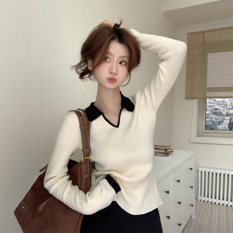 High-End Polo Collar Ribbed Knit Top for Women, 2026 Spring New Style, Unique Color-Blocking, Stunning Inner Layer Base Shirt High-End Polo Collar Ribbed Knit Top for Women, 2026 Spring New Style, Unique Color-Blocking, Stunning Inner Layer Base Shirt