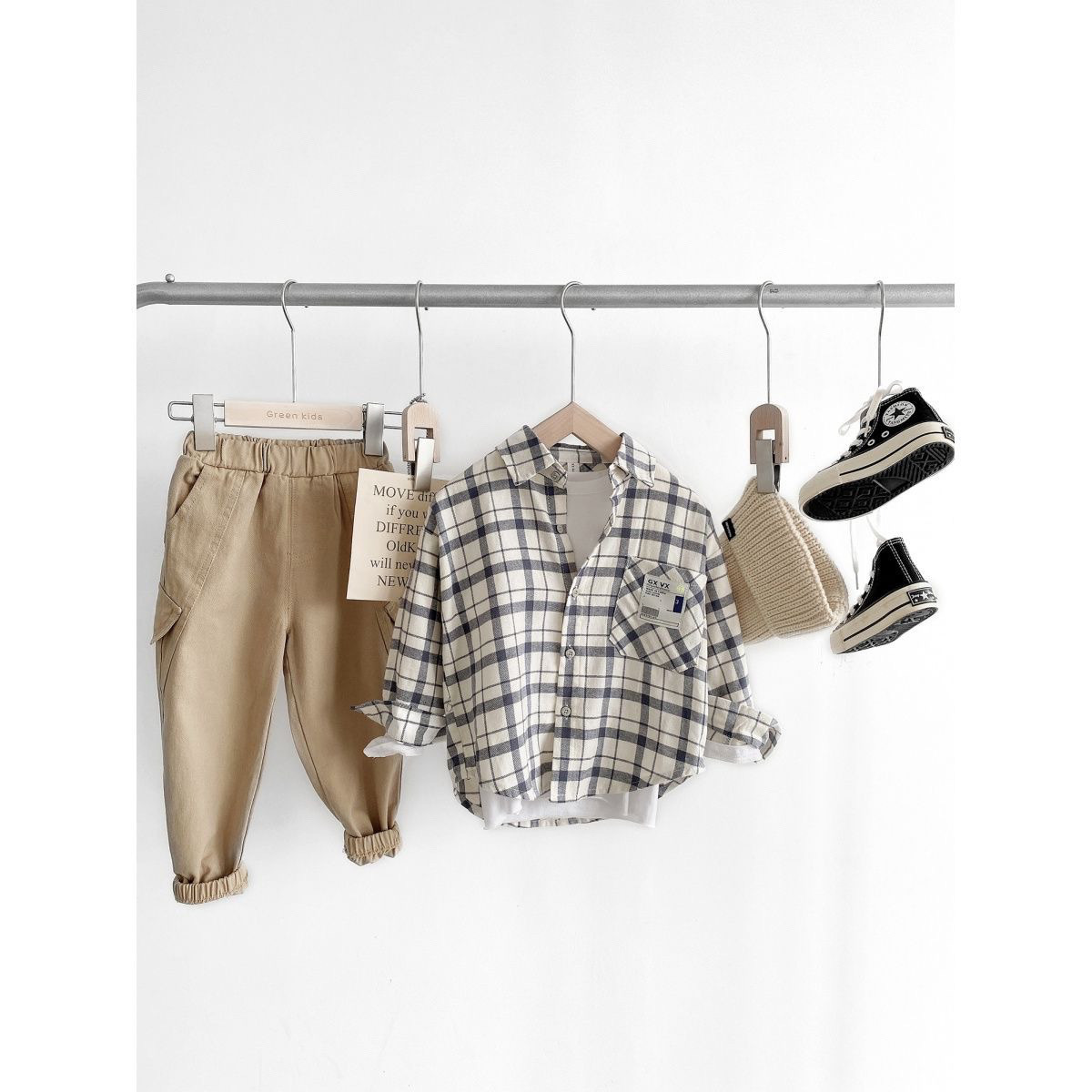 2026 nueva camisa de algodón a cuadros primavera y otoño de moda para niños con solapa cardigan camisa infantil