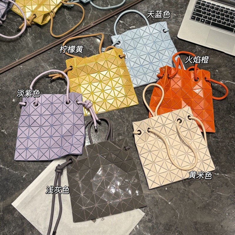 Original Japanese Home-Style Single-Shoulder Crossbody Small Square Bag, Quilted Women's Shoulder Bag, Small Drawstring Bucket Bag Original Japanese Home-Style Single-Shoulder Crossbody Small Square Bag, Quilted Women's Shoulder Bag, Small Drawstring Bucket Bag