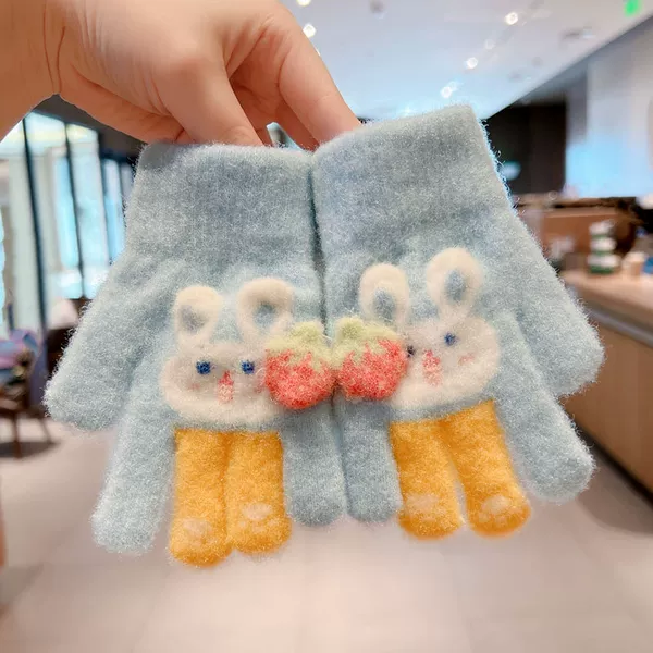 \3-6 years old/Caicai Finger Strawberry Little Blue Rabbit