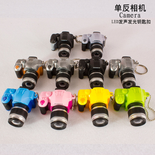 Manufacturer wholesale SLR camera key chain LED light luminous sound luggage pendant creative key ring small gift