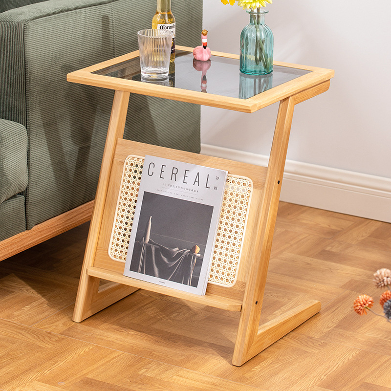 Mesa lateral de sofá de sala de estar Mesa auxiliar de cabecera de dormitorio de vidrio templado de estilo antiguo Mesa de centro pequeña de ratán japonés Mesa de esquina personalizada
