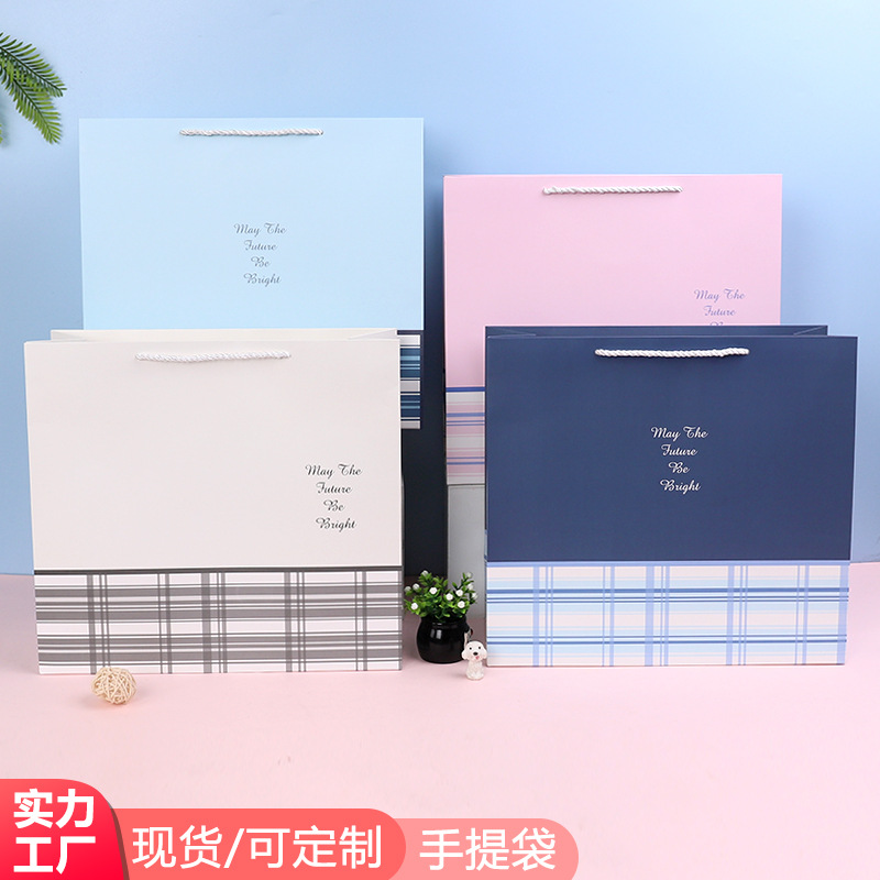 厂家正加大白卡纸手提袋供应 卡通服装购物外卖快餐奶茶纸袋直销