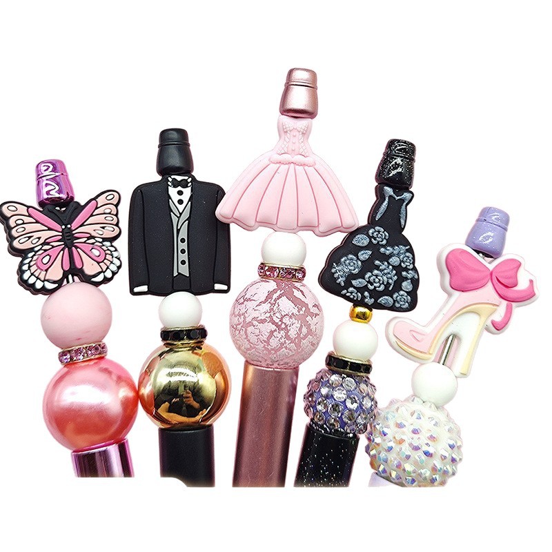 Nuevo bebé mordedor cuentas de silicona con cuentas pluma cuentas sueltas accesorios niños de silicona de grado alimenticio cuentas de dibujos animados al por mayor