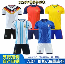 足球服;运动外套;健身套装