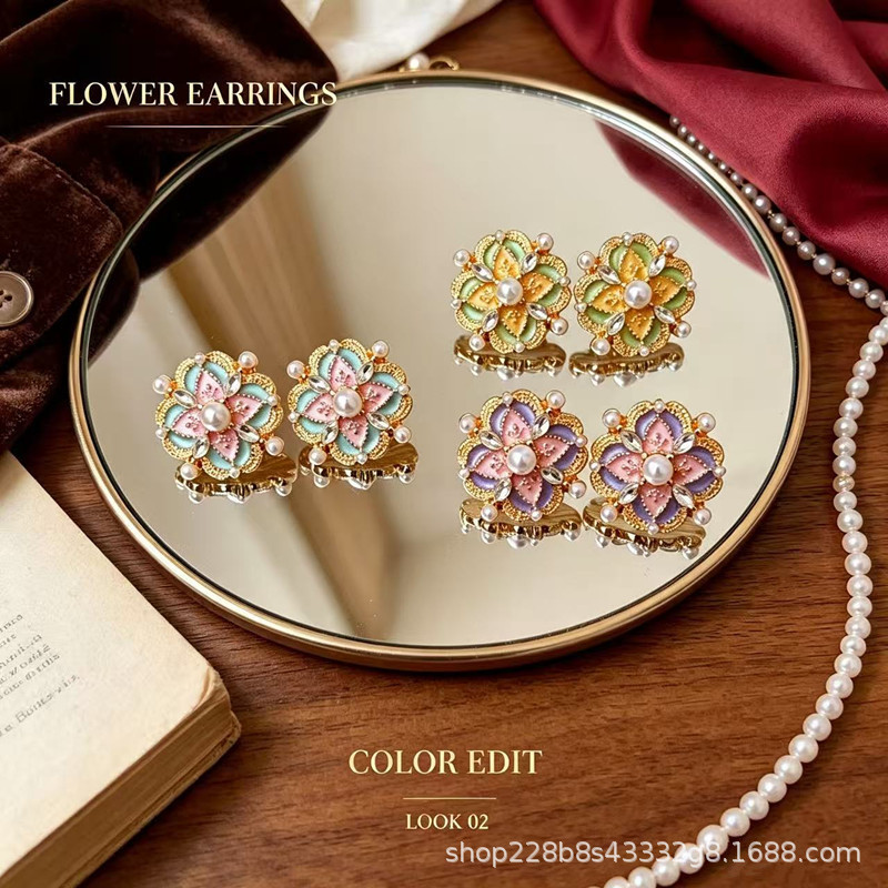Qingdao Honggang Crafts Spring Cherry Blossom 925 Silver Needle Earrings Cute Exquisite Contrast Color Retro Design Elegant Qingdao Honggang Crafts Spring Cherry Blossom 925 Silver Needle Earrings Cute Exquisite Contrast Color Retro Design Elegant