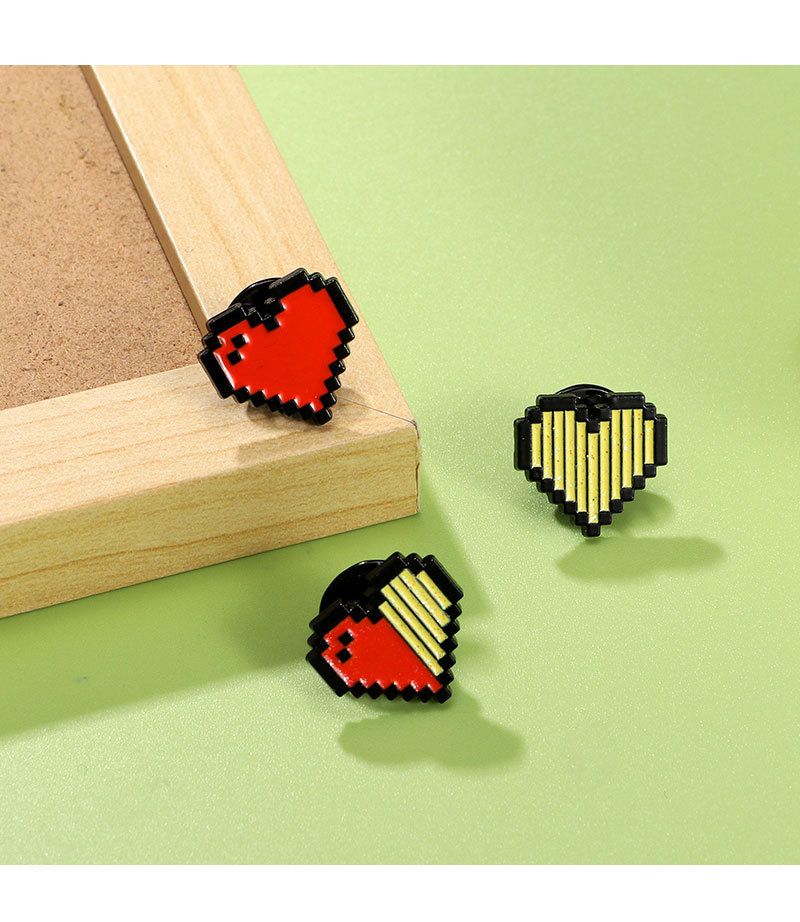 Heart Shape Pattern Cute Pin Heart Shape Alloy Plating Unisex Brooches