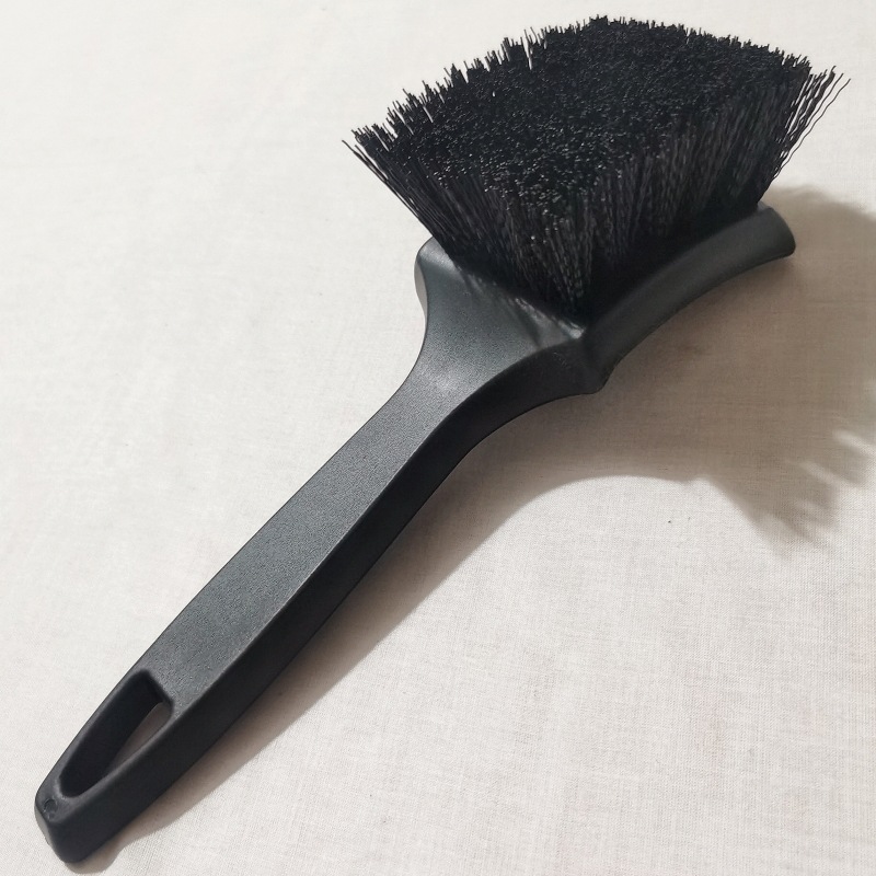 검은 손잡이 검은 머리