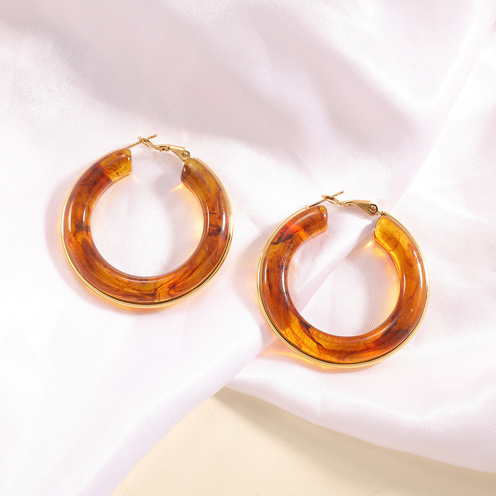 Europa y los Estados Unidos exagerado color gradiente retro ins estilo C aretes de resina aretes de aretes de acero inoxidable aretes al por mayor