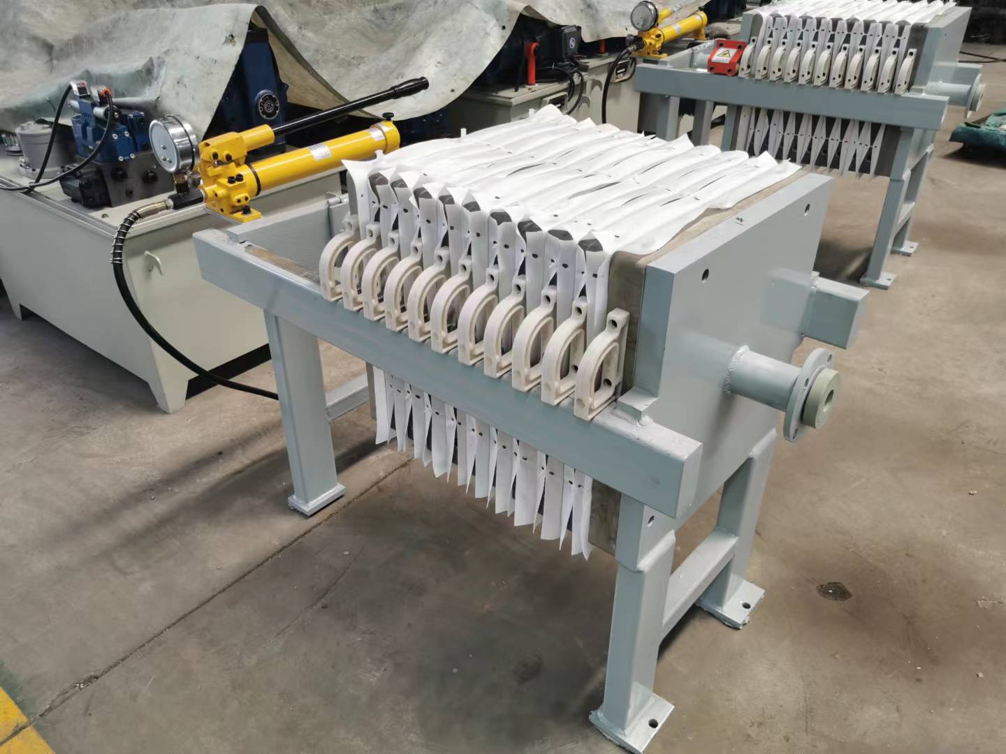 小型压滤机，小型压泥机，小型过滤机，手动液压压滤机，小污泥分