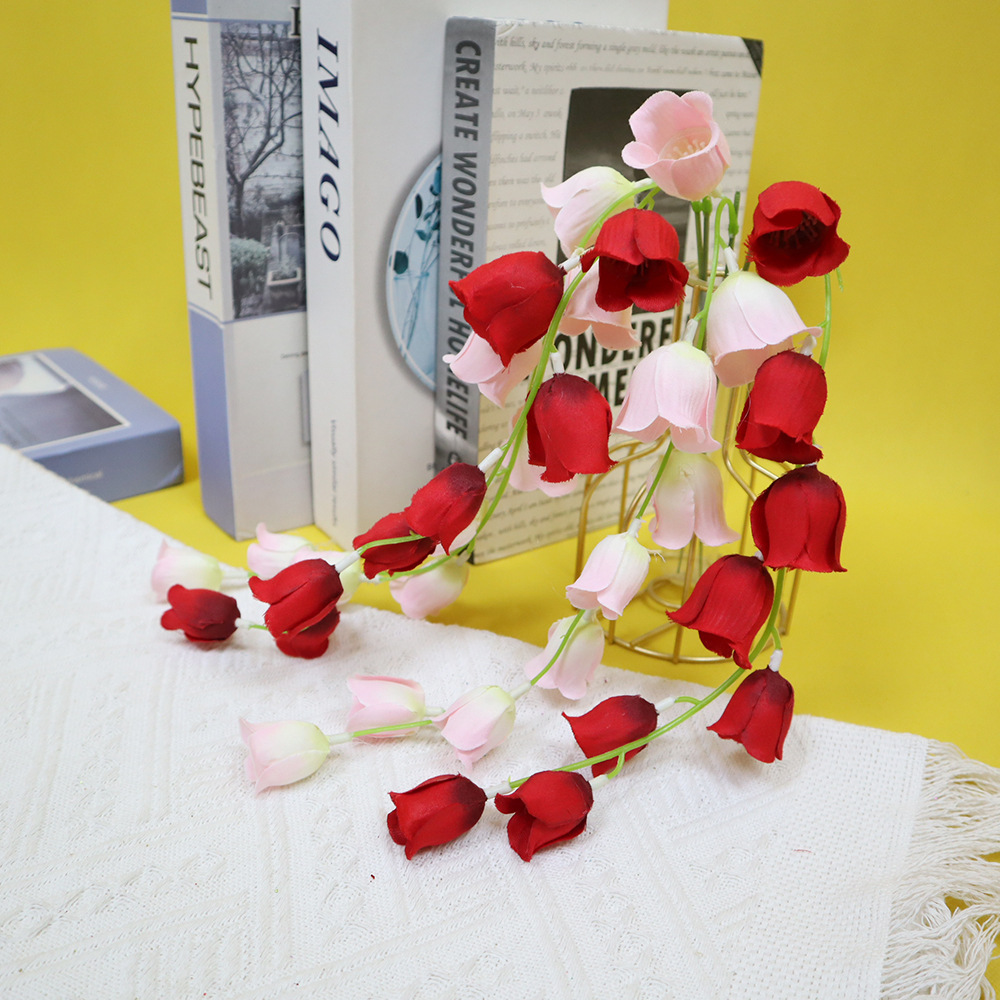 시뮬레이션 미니 9 헤드 작은 백합 인공 실크 꽃 쇼케이스 벽 작은 교수형 바구니 장식 웨딩 사이트 레이아웃