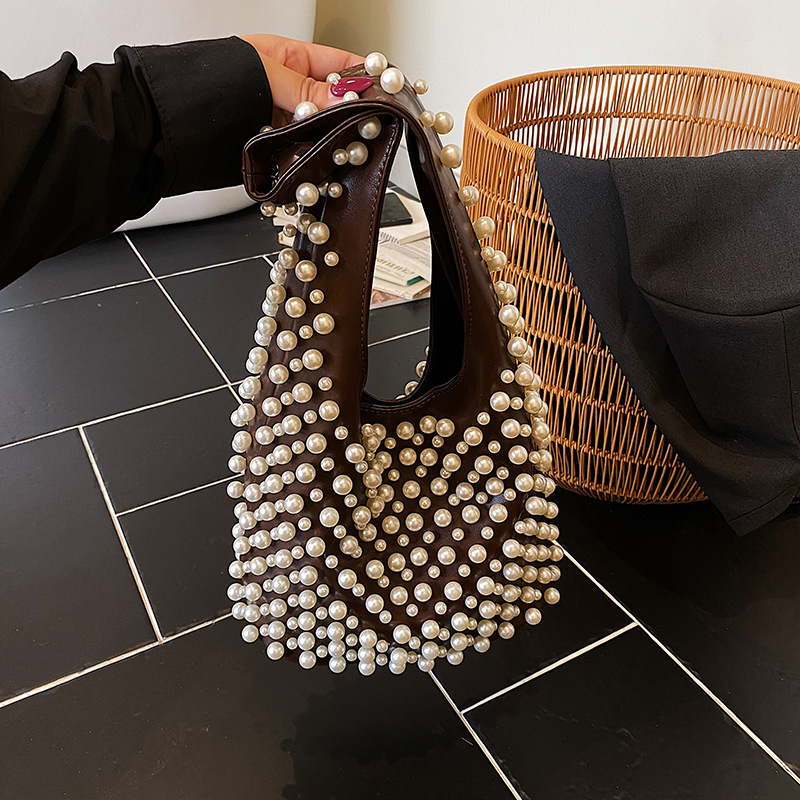 Bolsas retro europeas y estadounidenses transfronterizas bolsas de hombro de gran capacidad para mujeres bolsas axilales personales de perlas de viaje bolsas de cubo de agua