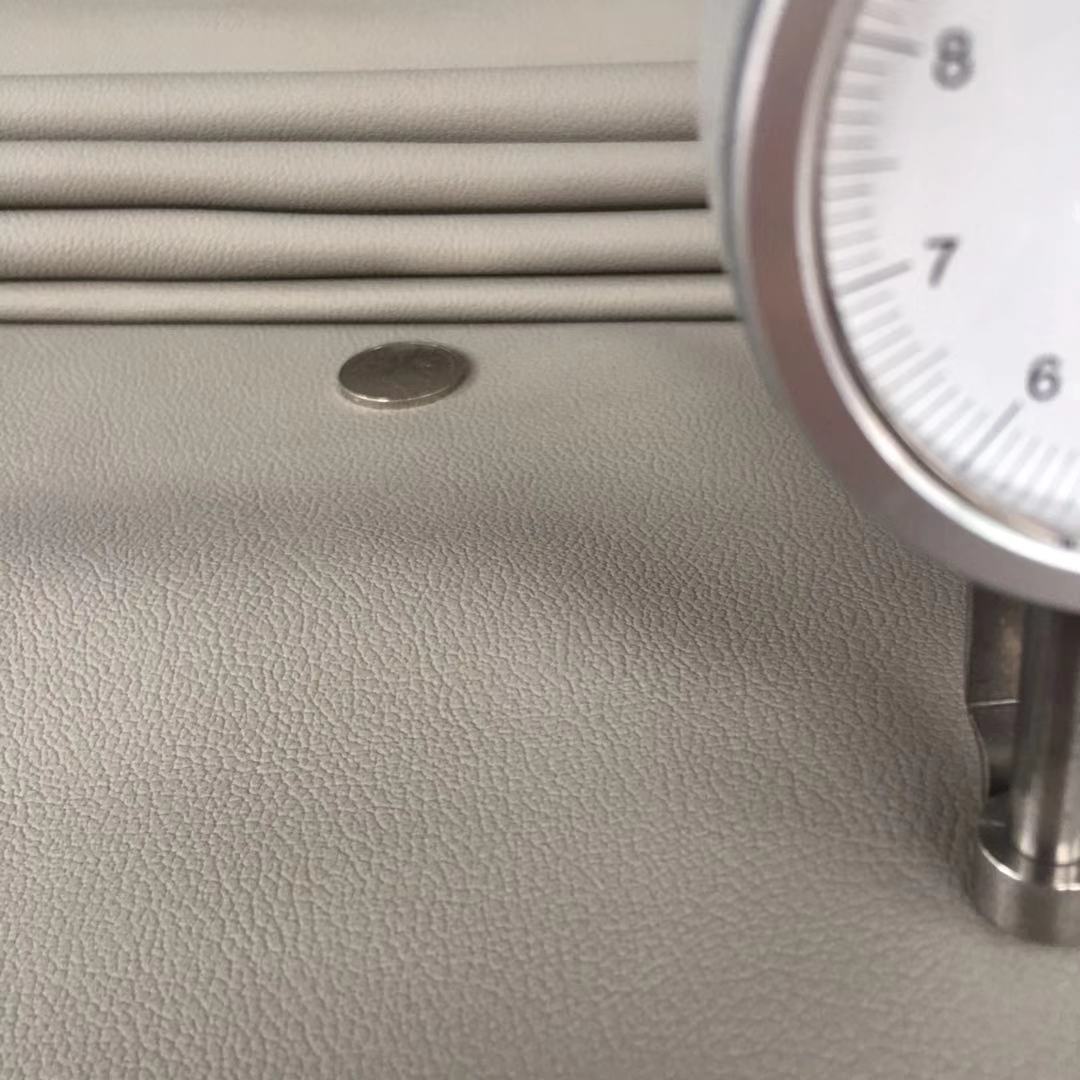 现货直供卡罗拉灰头层汽车内饰汽车真皮1.2厚马达斯纹汽车皮