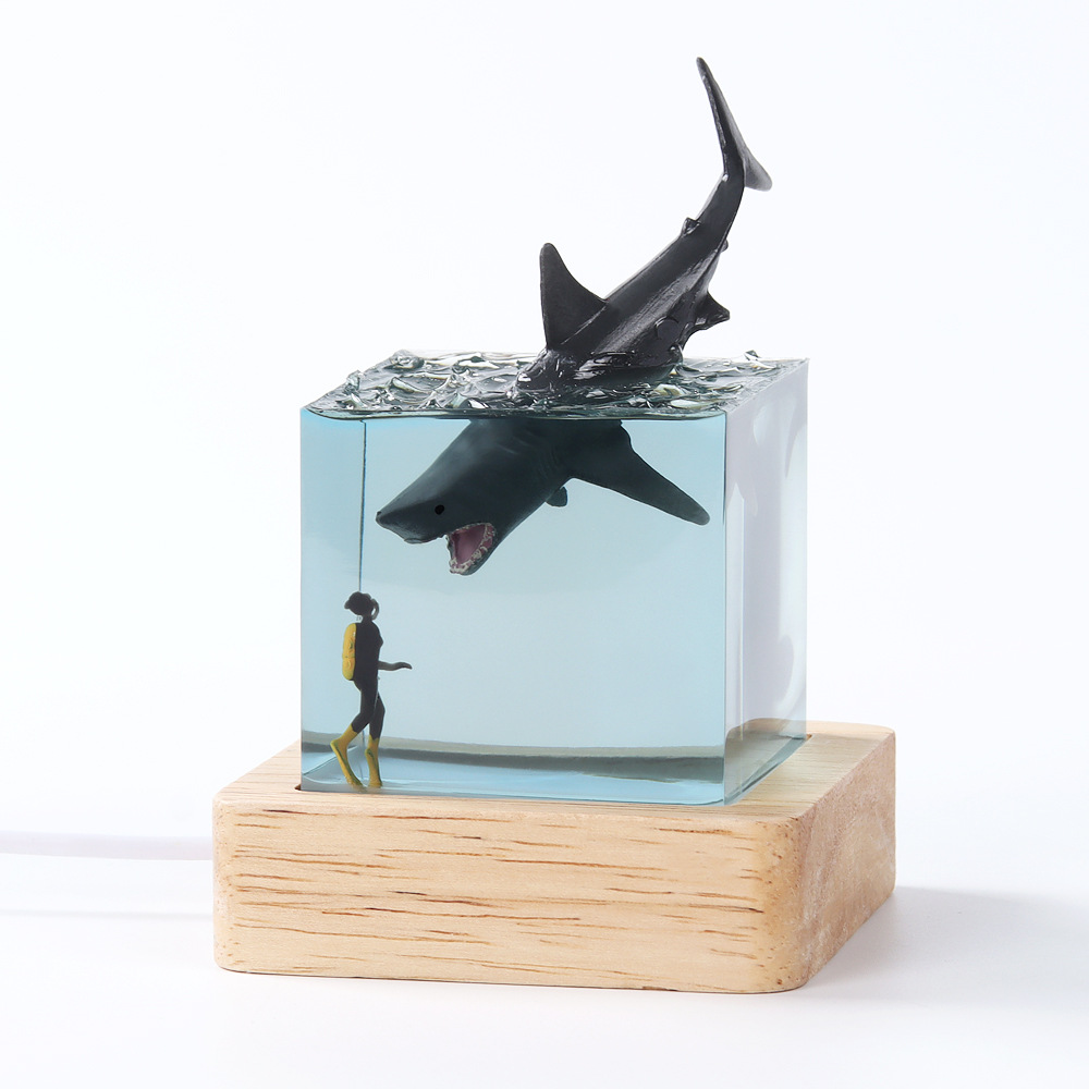 海洋樹脂5センチキューブクジラザトウクジラ置物ミニ夜光小夜灯誕生日プレゼントアクセサリー