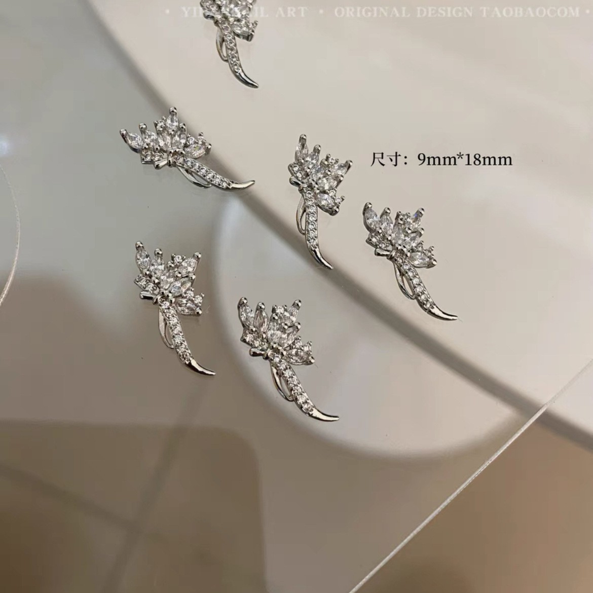 Celebridad de Internet nuevos accesorios de uñas Iris arco de alta retención de color ajuste arco de uñas diamante desgaste material de uñas diamante