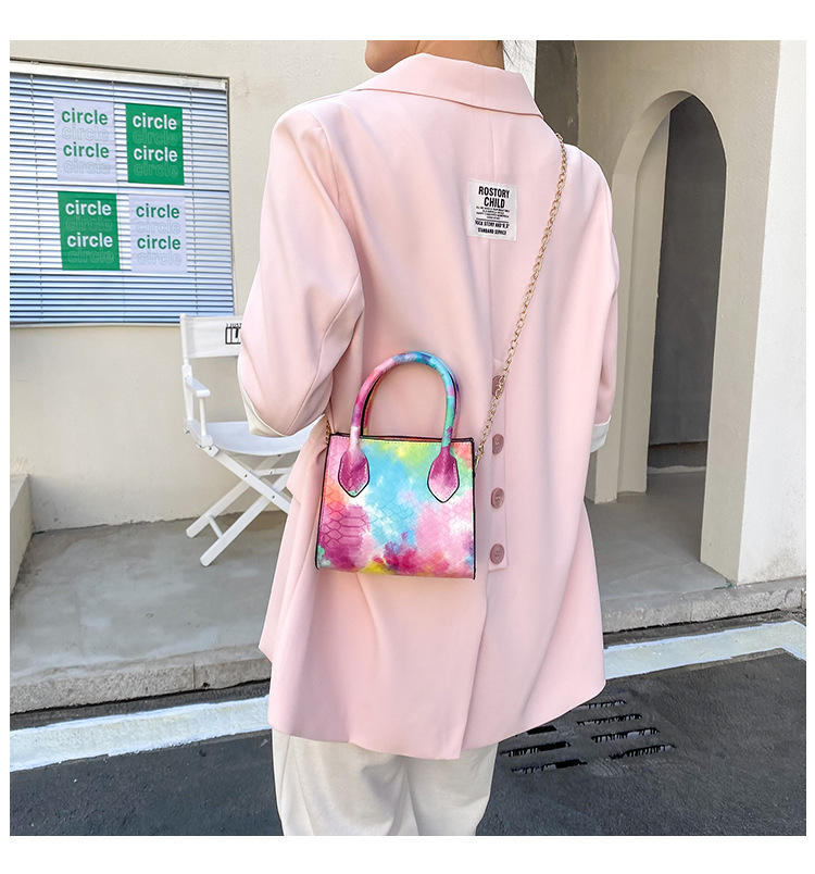 Women's Small Pu Leather Gradient Color Fashion Square Zipper Handbag display picture 1