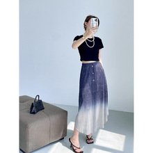 三宅2025夏季新款渐变牛仔盐系高腰显瘦百搭时尚褶皱半身裙女