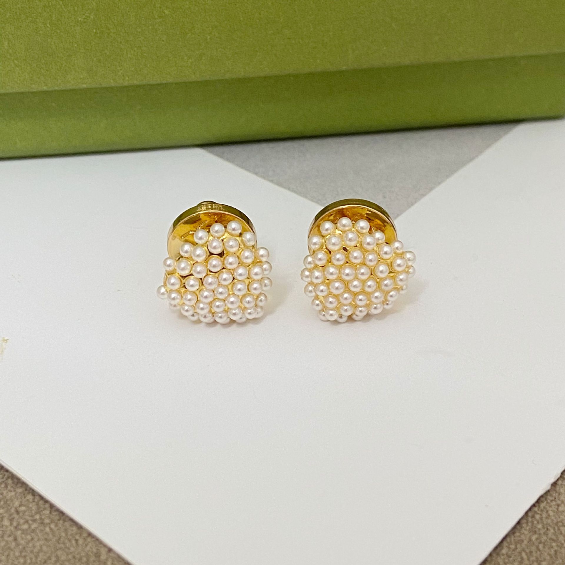 Fashionable elegant retro stone inlay pearl