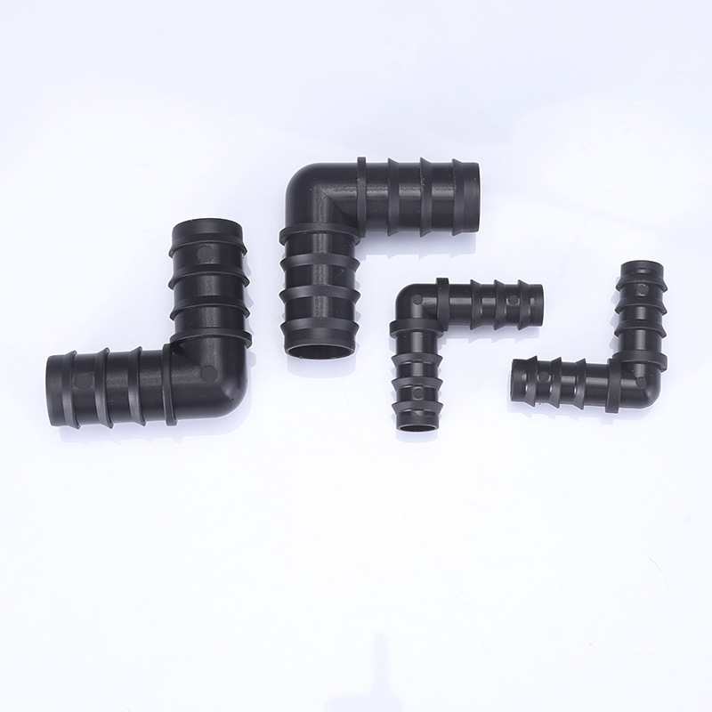 Jardín mayorista de riego por goteo con accesorios de tubería PE, riego por pulverización a través del codo de bypass, conector de tubería de nuevo material negro