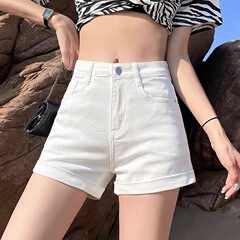 白いデニムの半ズボンの女性の夏の2025年の新型のハイウエストはやせています。