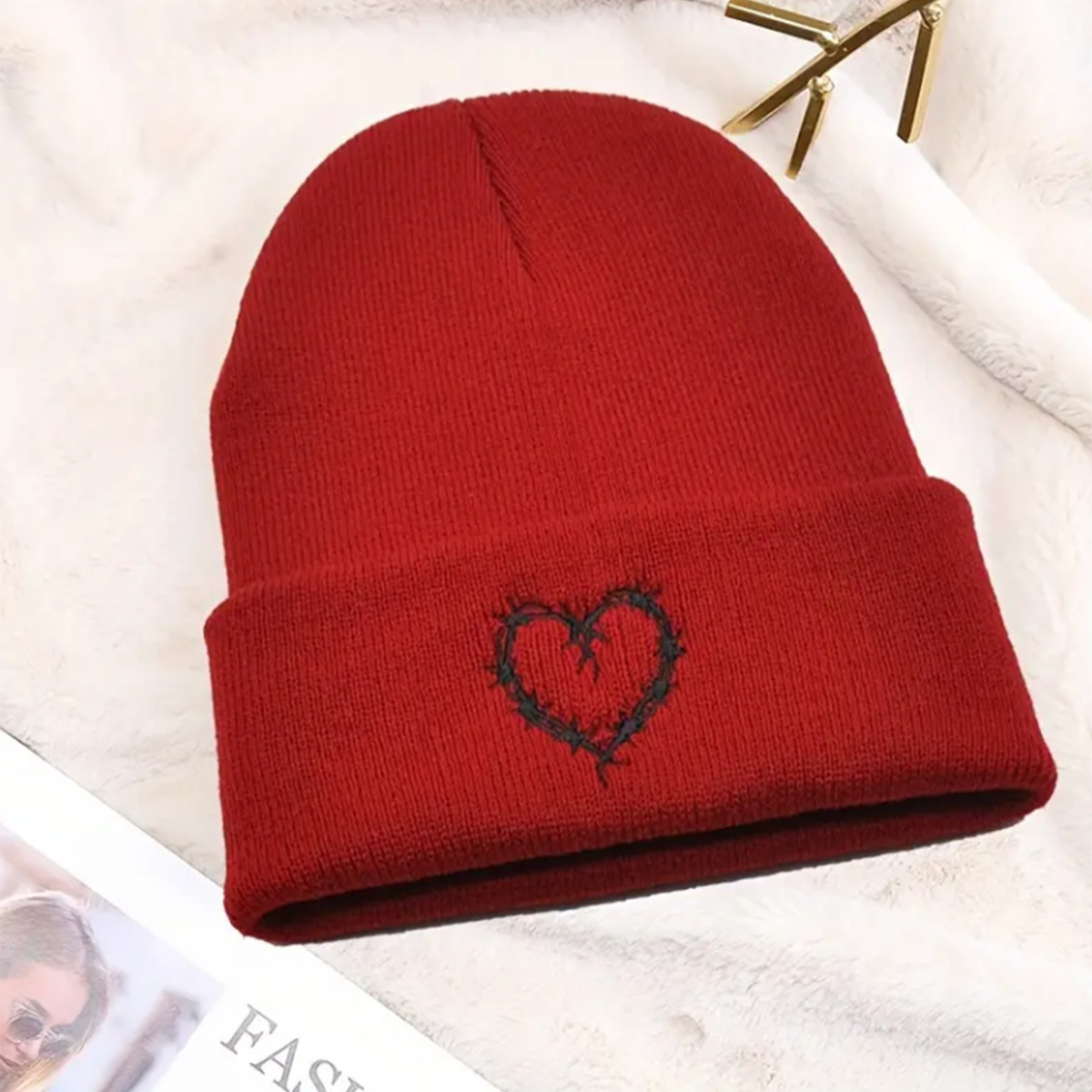 Unisex Basic Simple Style Heart Shape Embroidery Eaveless Wool Cap display picture 3