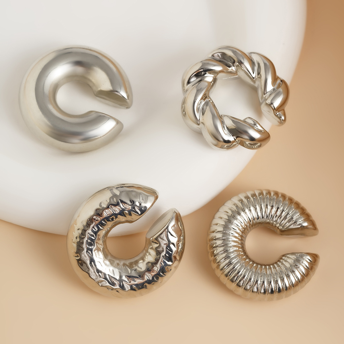 8g Weight Ear Cuffs Classification 1 Set Quantity Holiday, Daily Occasion CCB Material Geometric, Circle Pattern All Seasons Season Women's Gender Plating Design Simple Style Style 1 Set Simple Style Geometric Circle CCB Women's Ear Cuffs 6