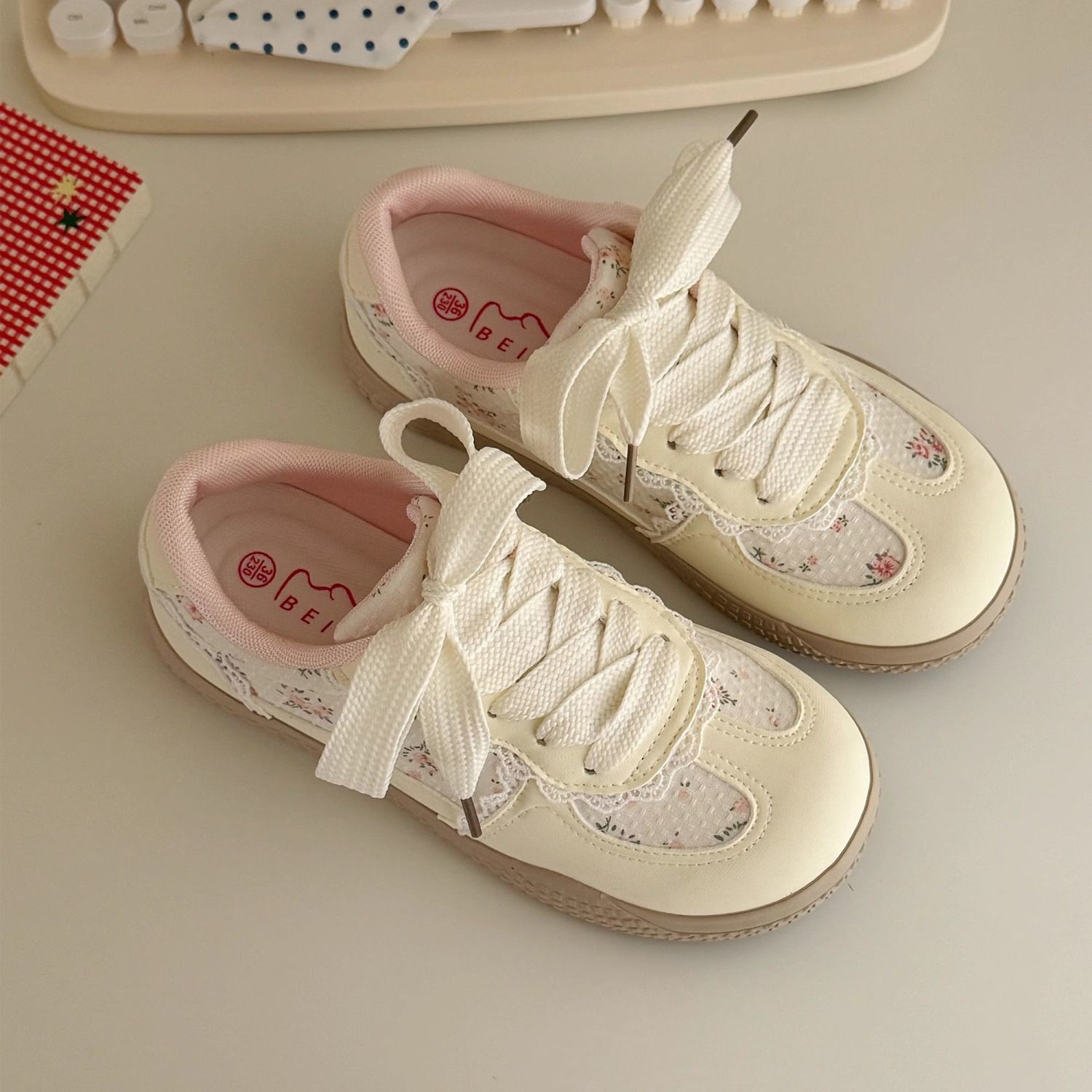 Retro coreano Gump zapatos para mujeres 2025 otoño nuevo nicho impresión transpirable zapatos de skate para mujeres zapatos casuales con suela gruesa