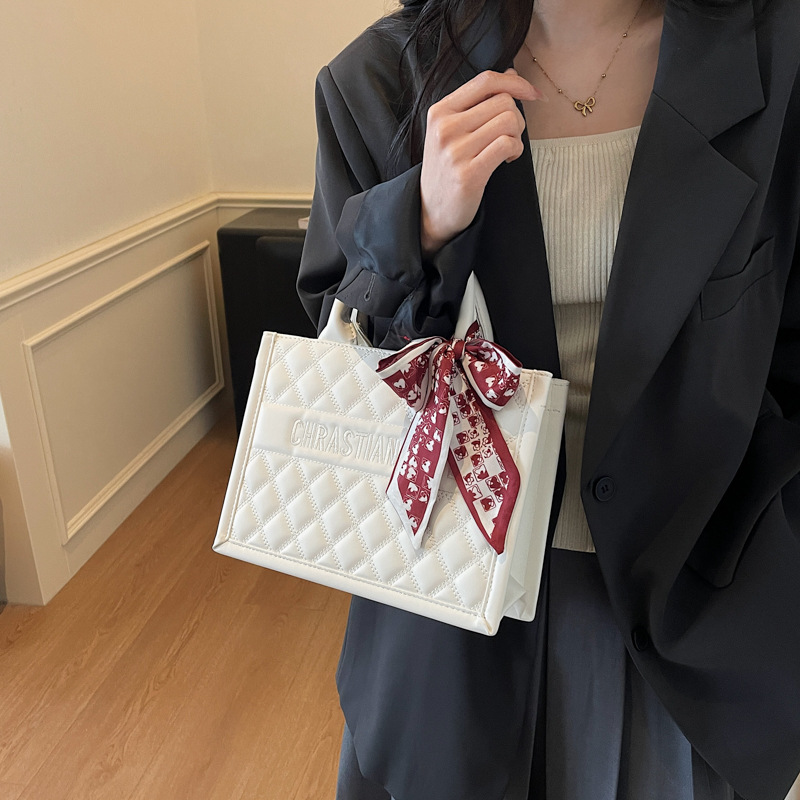 Bolso de hombro de moda coreana de estilo lingüístico de mujer nueva textura de alta calidad, gran capacidad, bolso de viaje universal