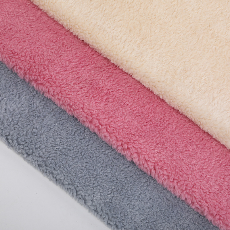 厂家直批现货小绵羊毛绒服装外套玩具曲曲毛帽子毛绒鞋面料