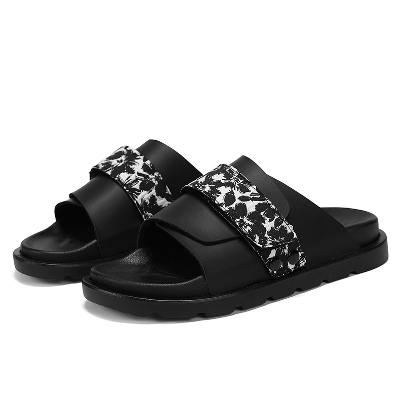 2026 Summer New Style Couple's High-End Buckle Sandals Trendy Bread Retro Casual Beach Slippers_vogvips.com
