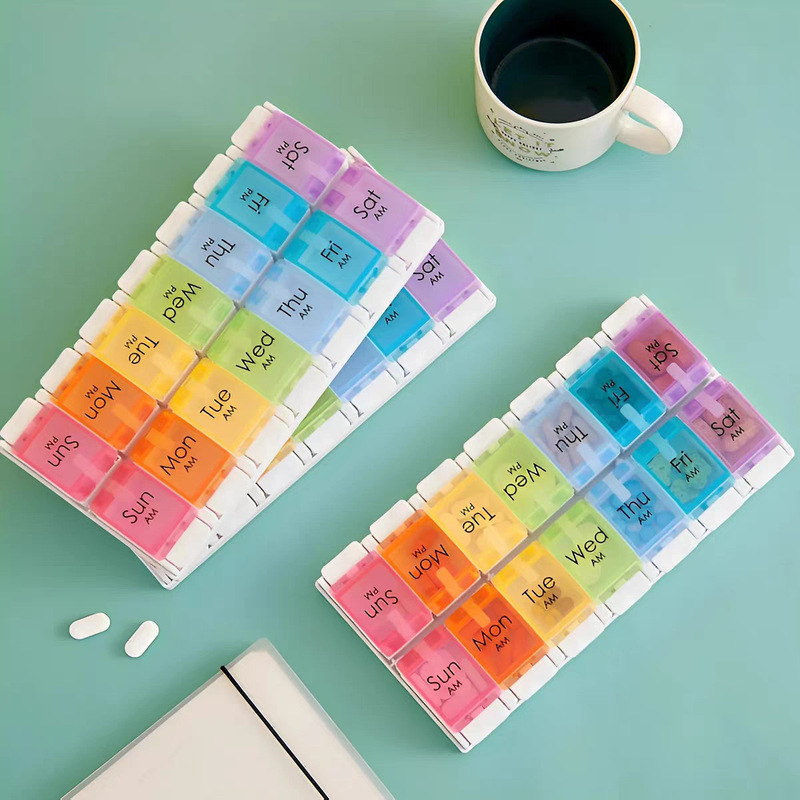 Press-type detachable medicine box portable sub-packaging medicine storage sub-packaging box 14 7-cell transparent color medicine box