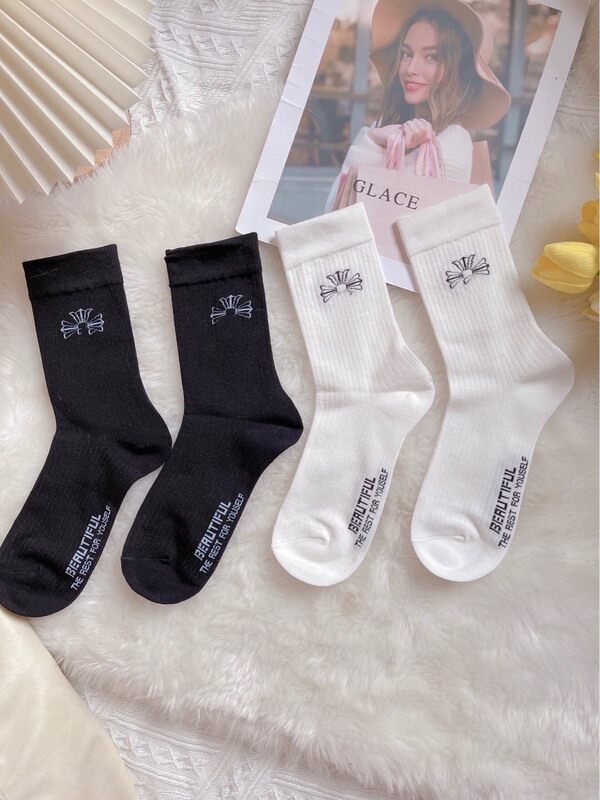 Japanese and Korean-style Fashionable Pen Cross Star Mid-length Socks Simple Black and White Pit Sports Socks ins Couple Fashion Hip-hop Socks Japanese and Korean-style Fashionable Pen Cross Star Mid-length Socks Simple Black and White Pit Sports Socks ins Couple Fashion Hip-hop Socks
