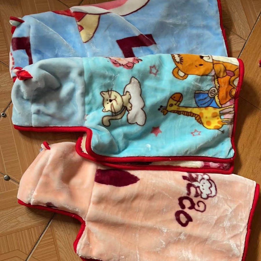 Foreign trade export baby blanket cartoon blanket double layer Raschel embossed cloud blanket thickened style warm cloak