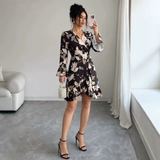 跨境欧美风V领印花连衣裙女长袖喇叭袖修身不规则短裙气质女装
