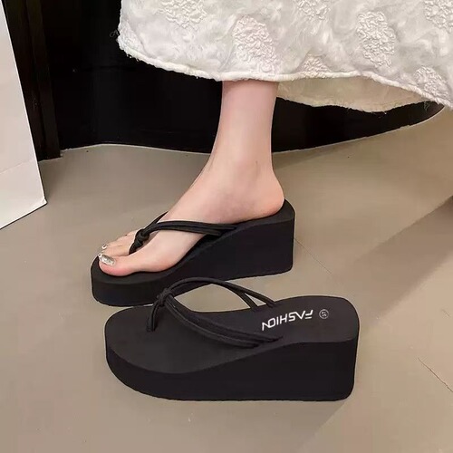 2026 pairs of thin strap and toe slippers, hot girl, seaside high-heeled, platform, clip-on flip-flops, summer non-slip beach shoes, women