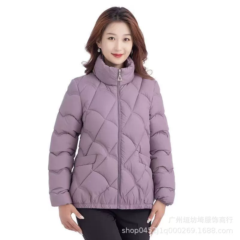 2025 новая мама одежда осень-зима толстая хлопчатобумажная куртка высокого уровня повседневная свободная средняя и пожилая женская хлопчатобумажная куртка